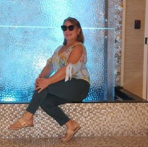 Meet your Posher, Miriam